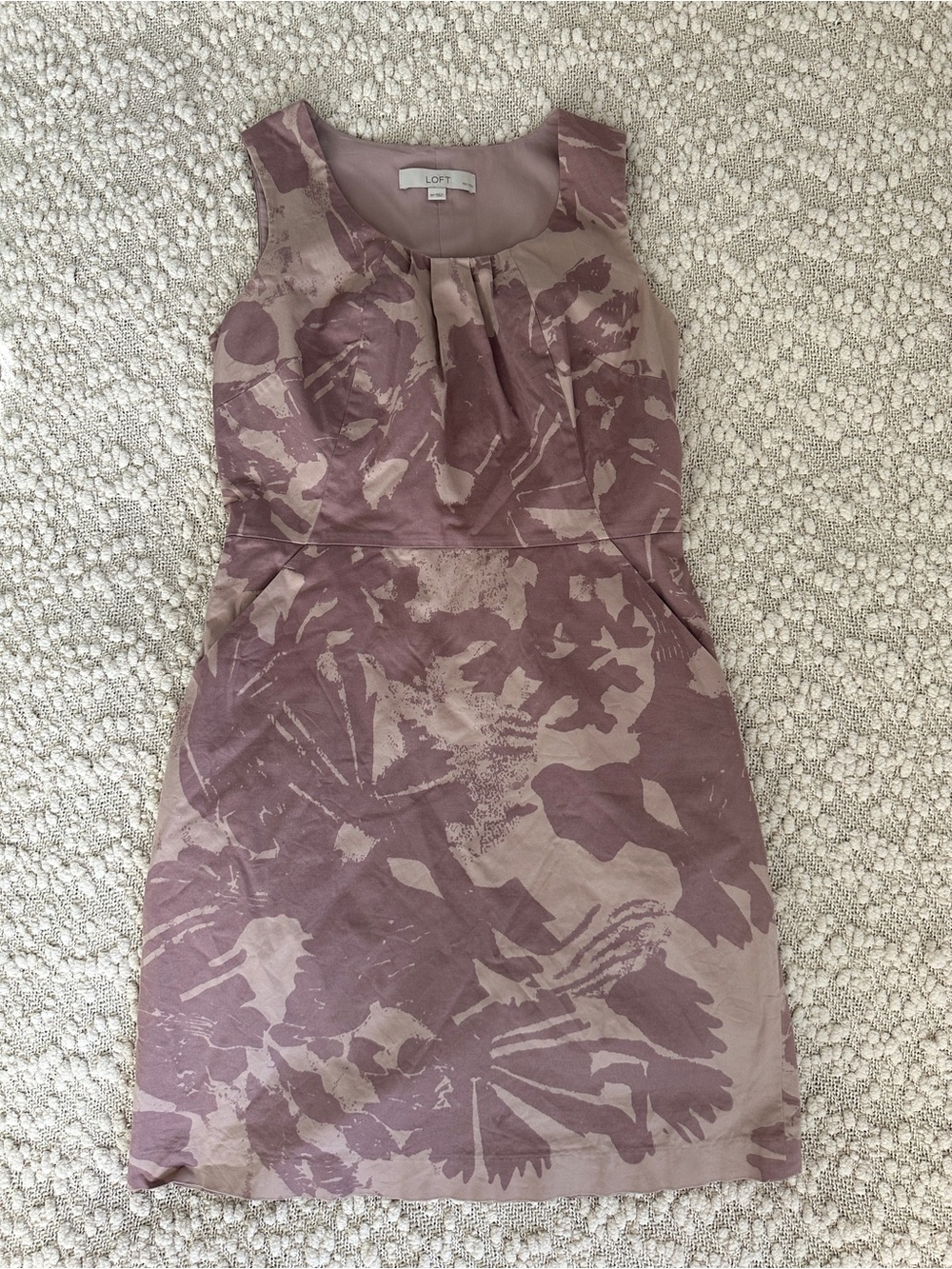 LOFT Petite Floral Sheath Dress 6P Mauve Purple Sleeveless Pleated